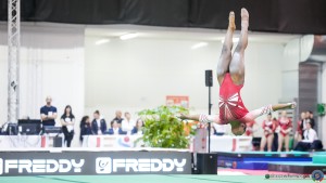 sr sfe09305 copia simone ferraro ph